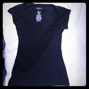 Black fitted Tshirt